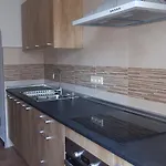 Nyaraló Casa De Pueblo Guaro